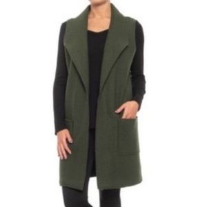TAHARI Army Green Maxi Wool
Cardigan vest.